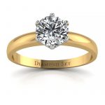 Nieskazitelne piękno - Klasyczny pierścionek z dwukolorowego złota z diamentem
