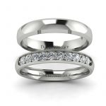 Diamentowa nuta - Komplet półokrągłych obrączek ślubnych z białego złota z diamentami