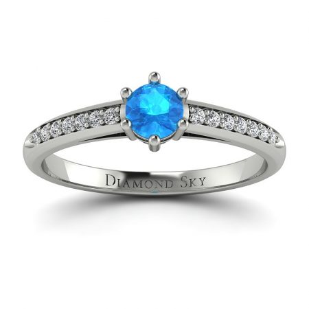 Klasycznie piękny - Pierścionek zaręczynowy Diamond Sky, białe złoto, topaz, diamenty