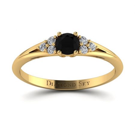 Wytworna elegancja - Pierścionek zaręczynowy z żółtego złota z czarnym diamentem i brylantami