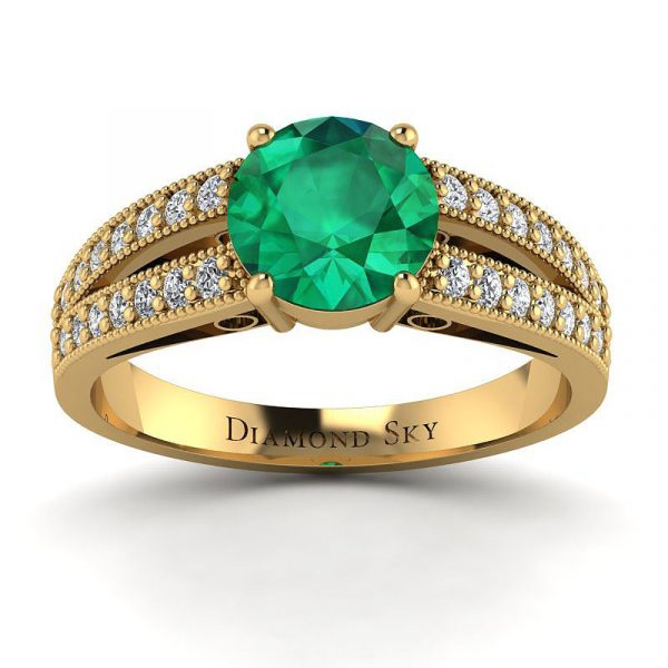Diamentowe piękno – Pierścionek z białego złota ze szmaragdem diamentami